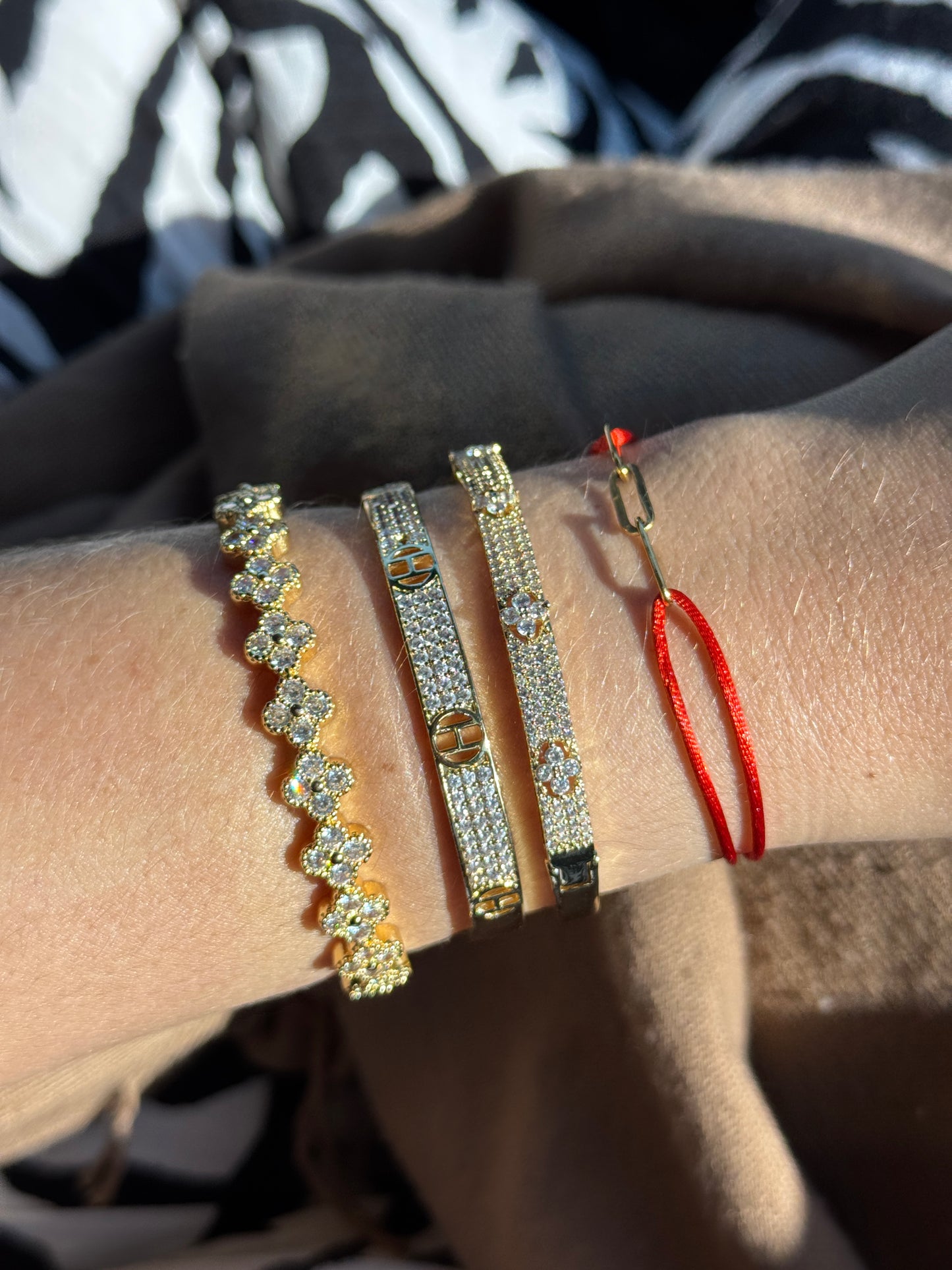 Lia Elegant Bracelet
