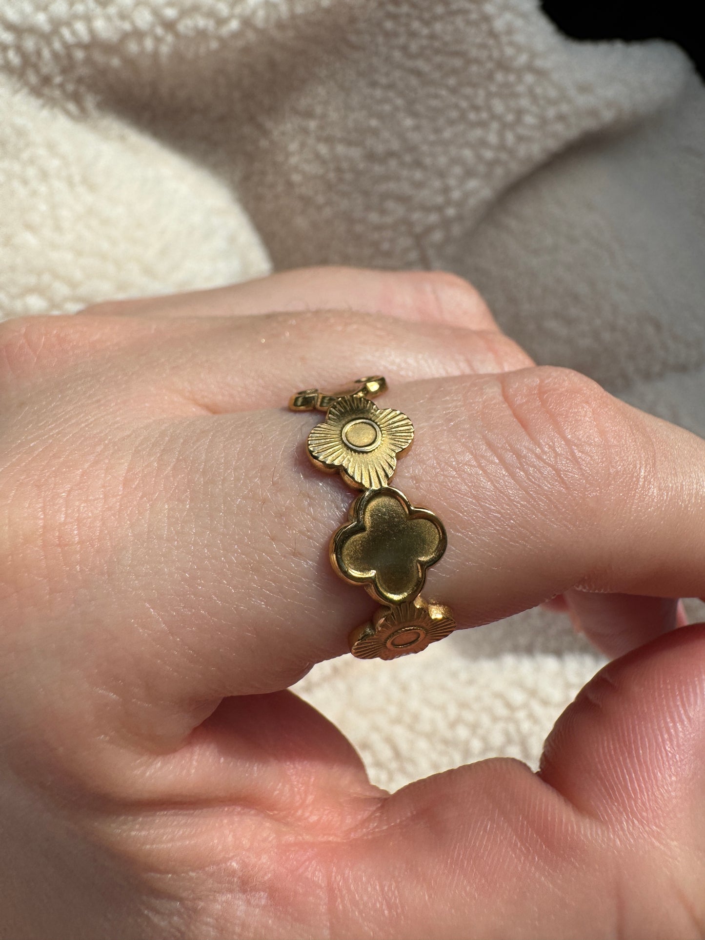 Vintage Alhambra Ring