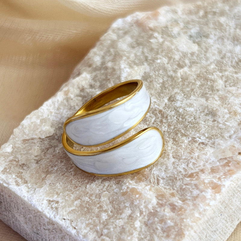 Magnolia Ring