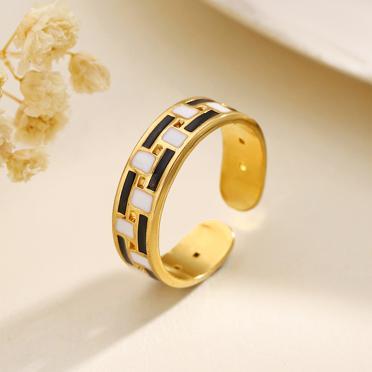 Dinora Ring