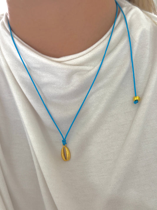 Concha dorada Necklace