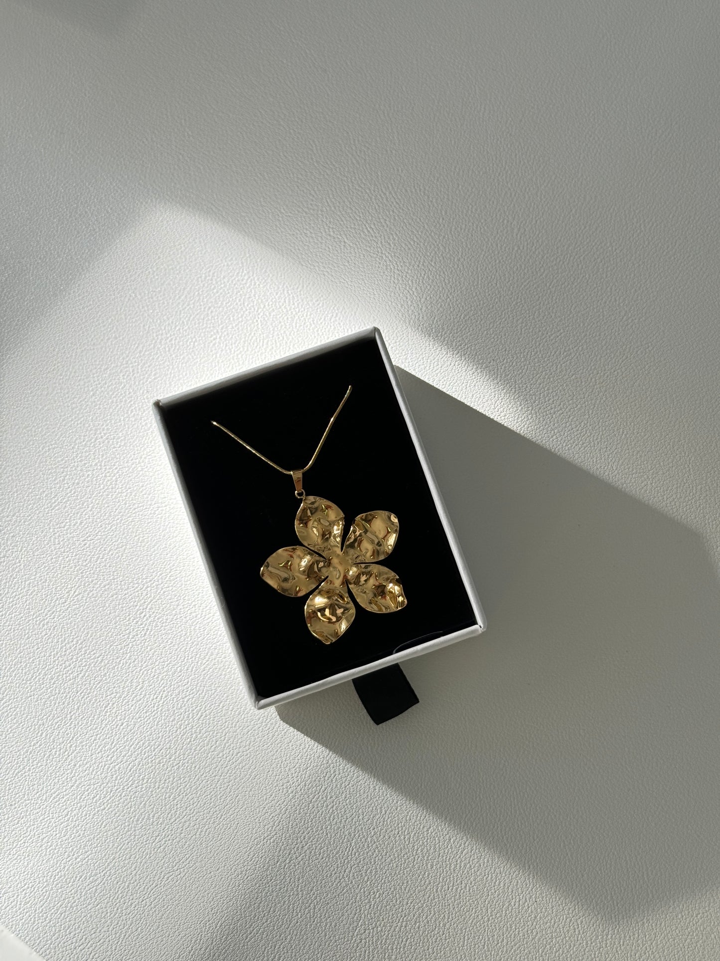 Daisy Necklace