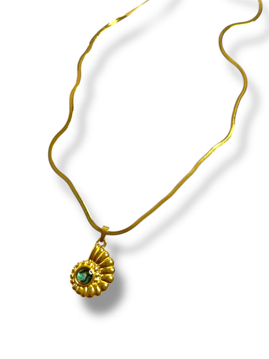 Shelly Necklace