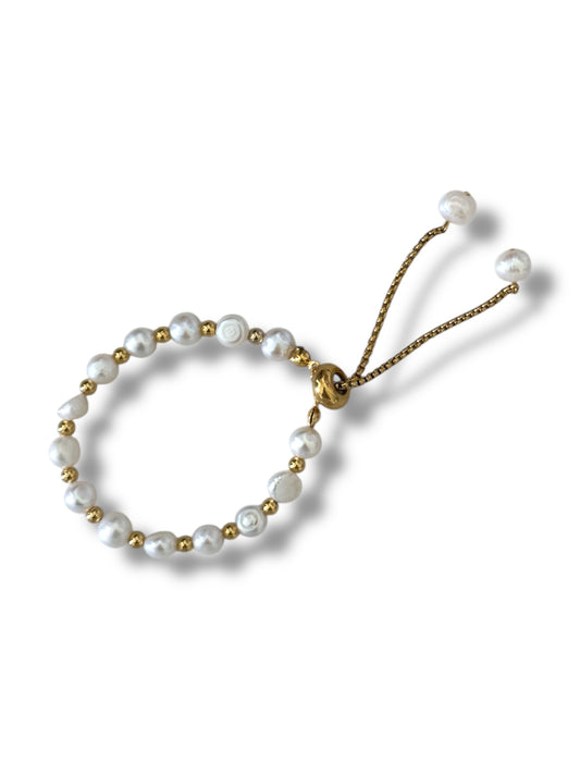 Daphnie Bracelet